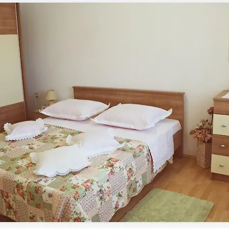 Apartamento Apartman Lovric