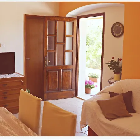 Apartman Lovric *